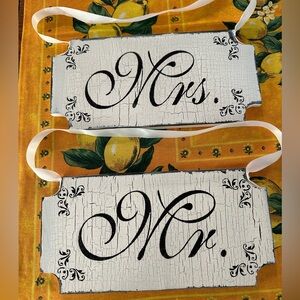 Gorgeous Shabby Chic Mr & Mrs and/or Just & Married Signs for Couples to Hold